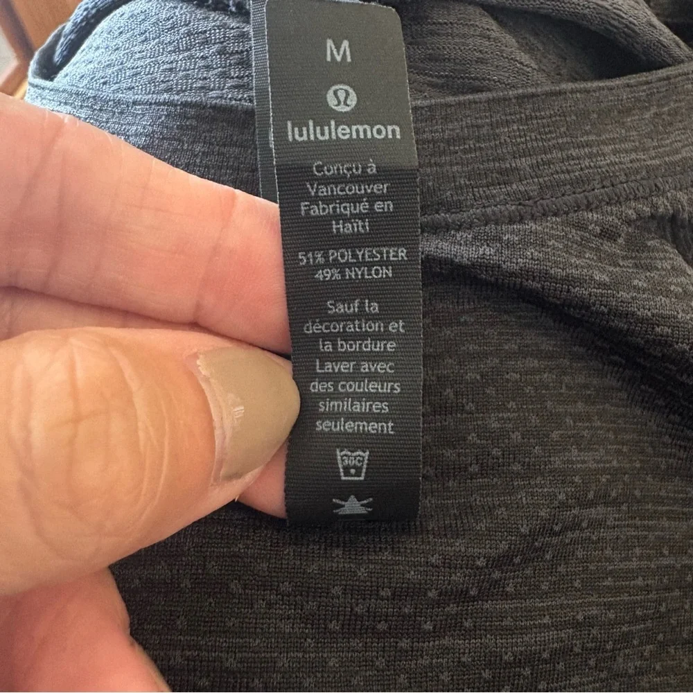 Lululemon Athletica Metal Vent Tech Short-Sleeve Shirt Shred 4/15 Fitness Logo M